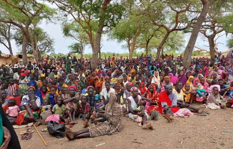 Refugees from Sudan arrive in Chad.