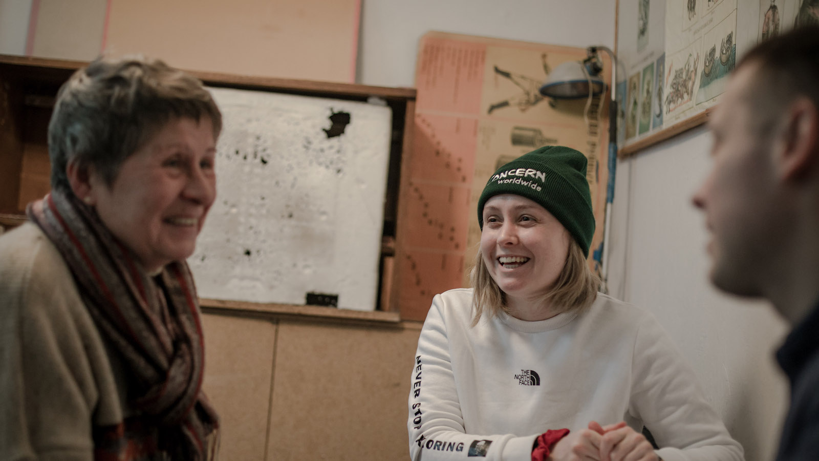 Kateryna* an IDP, takes part on a psychosocial support session. Kateryna* has been here for 9 months. She left her hometown in March. (Photo: Simona Supino/Concern Worldwide)