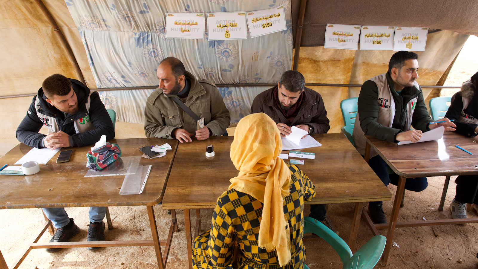 Cash transfer distribution led by Concern Worldwide in Syria