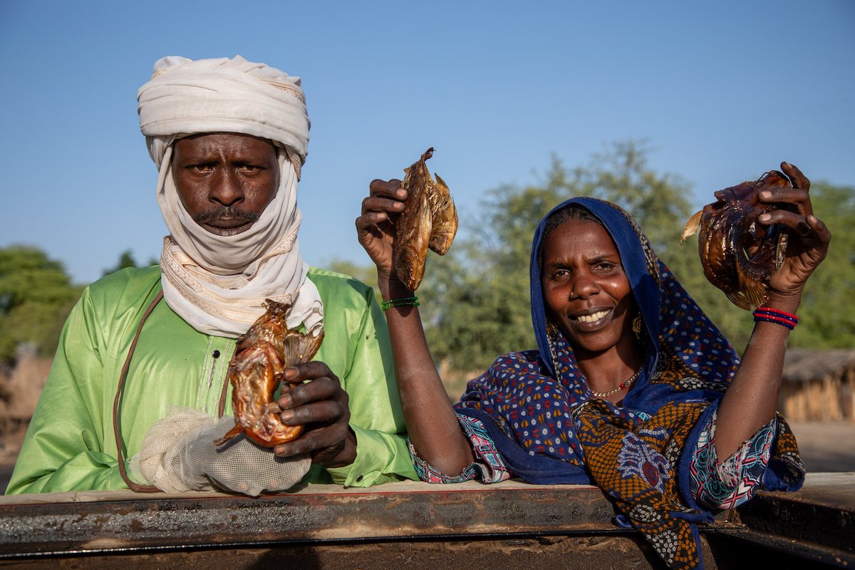 Alhadji Mohammad (left) vice president of the Goumachirom 2 fishing association together with Hawa Abakebir, president of the fishing association. Photo: Eugene Ikua/Concern Worldwide